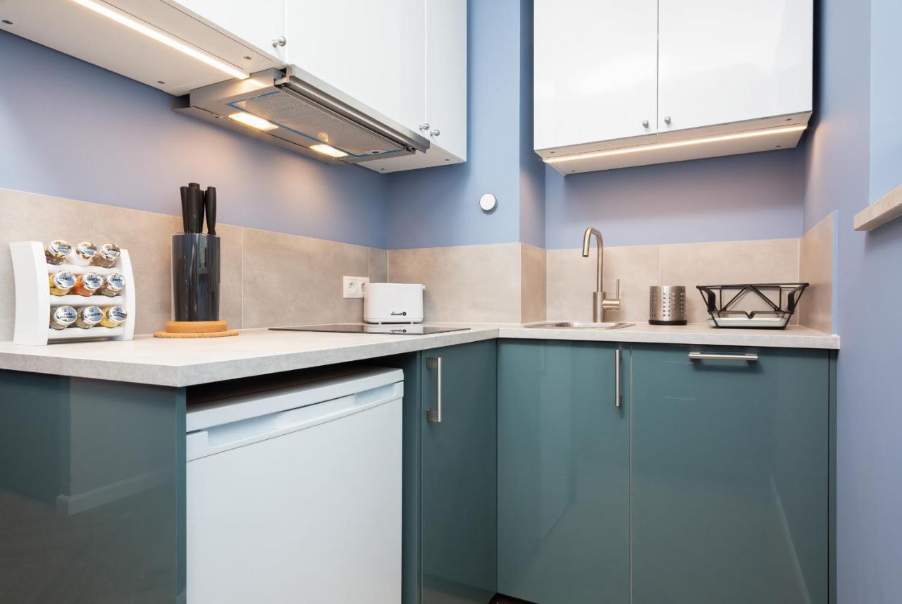 Apartments Warsaw Nowowiejska By Noclegi Renters Екстериор снимка